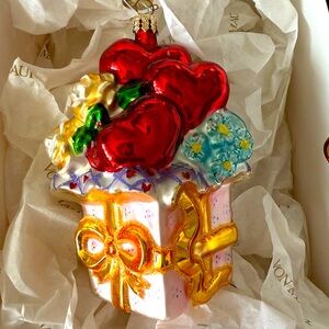 RARE Christopher Radko 2002 "Endless Gift of Love" Christmas Ornament